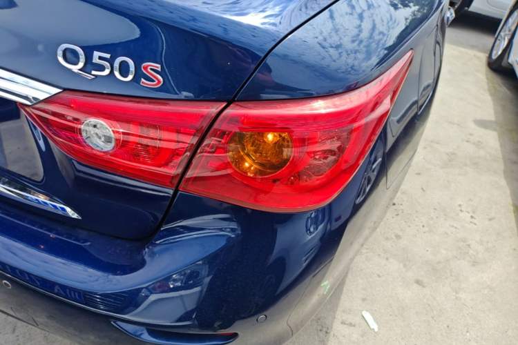 Used Infiniti Q50L 2016 2.0T Enjoyment Edition Exterior 3