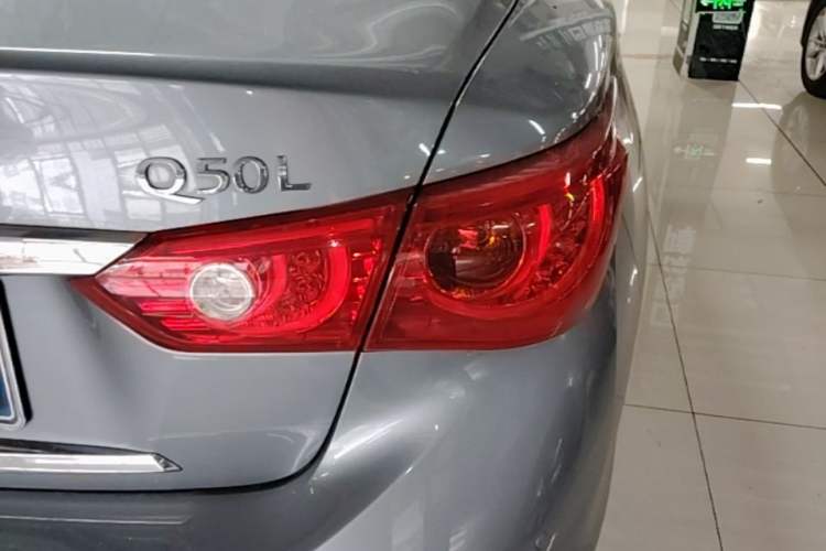 Used Infiniti Q50L 2016 2.0T Enjoyment Edition Exterior 3