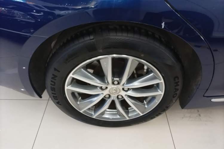 Used Infiniti Q50L 2016 2.0T Comfort Edition Exterior 5