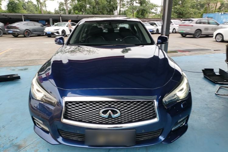 Used Infiniti Q50L 2016 2.0T Ambition Edition Front
