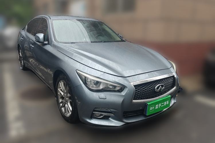 Used Infiniti Q50L 2016 2.0T Enjoyment Edition Front Right 45 Deg