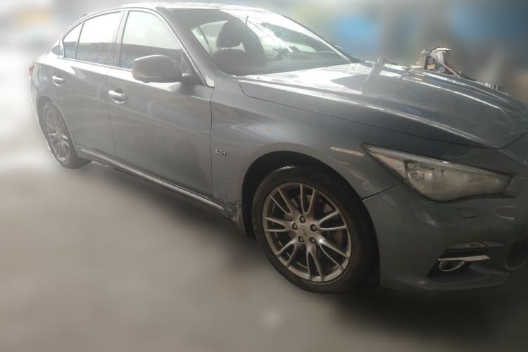Used Infiniti Q50L 2016 2.0T Ambition Edition Front Right 45 Deg