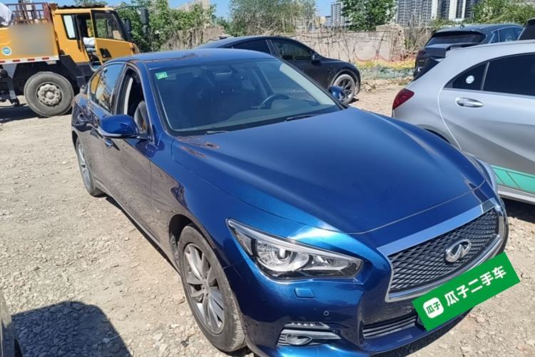 Used Infiniti Q50L 2016 2.0T Enjoyment Edition Front Right 45 Deg