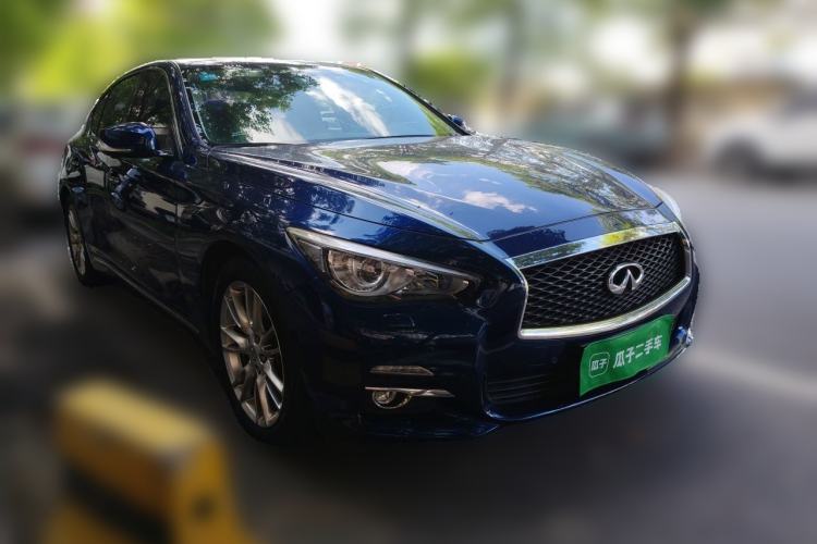Used Infiniti Q50L 2016 2.0T Ambition Edition Front Right 45 Deg