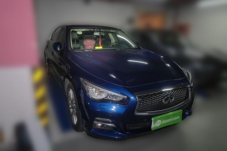 Used Infiniti Q50L 2016 2.0T Ambition Edition Front Right 45 Deg