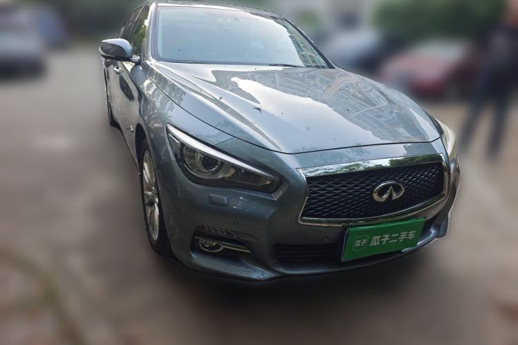 Used Infiniti Q50L 2016 2.0T Ambition Edition Front Right 45 Deg