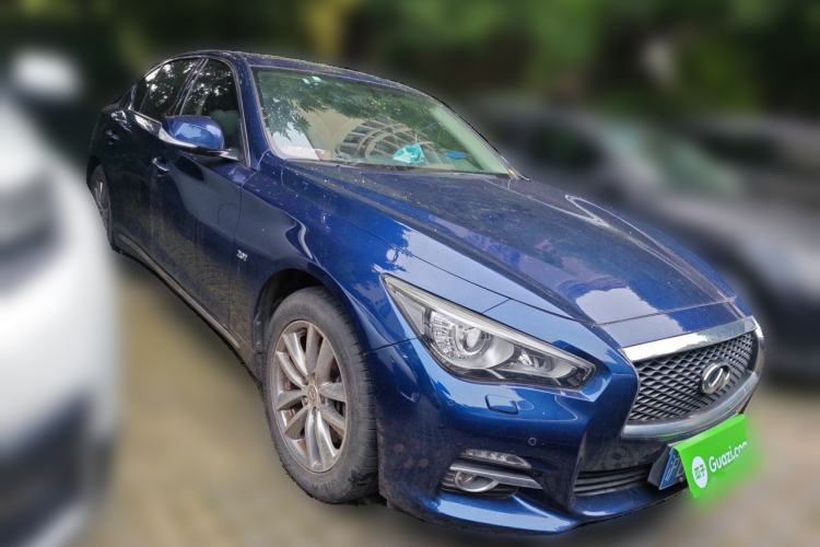 Used Infiniti Q50L 2016 2.0T Enjoyment Edition Front Right 45 Deg