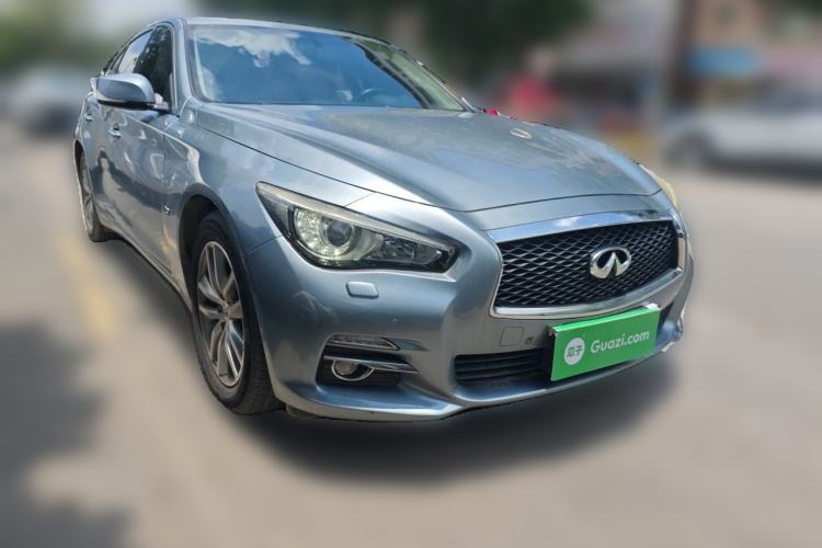 Used Infiniti Q50L 2016 2.0T Enjoyment Edition Front Right 45 Deg