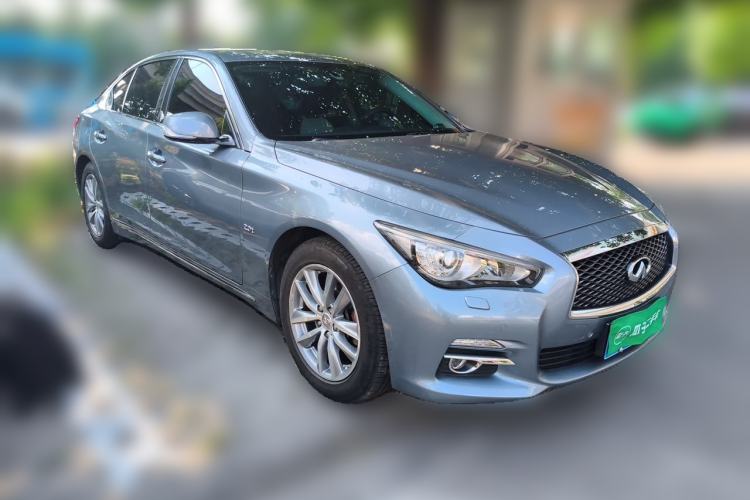 Used Infiniti Q50L 2016 2.0T Enjoyment Edition Front Right 45 Deg