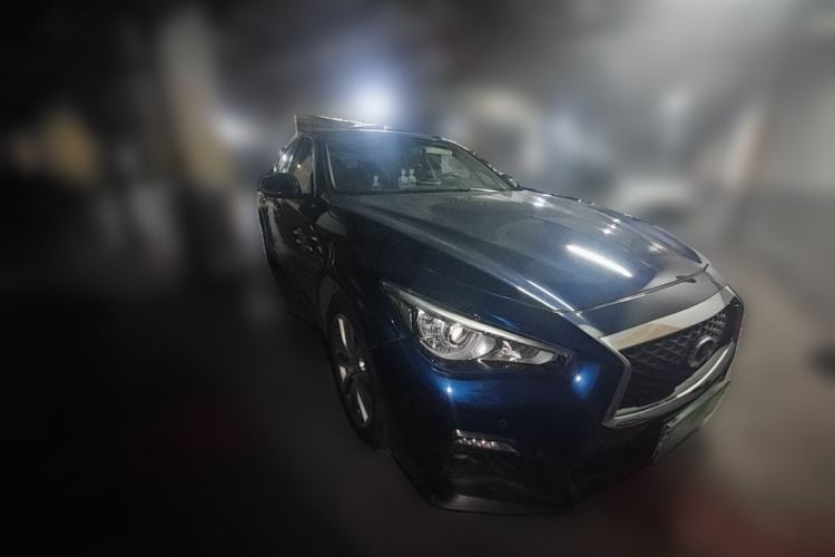 Used Infiniti Q50L 2016 2.0T Enjoyment Edition Front Right 45 Deg