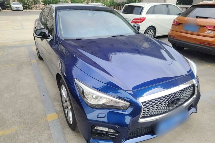 Used Infiniti Q50L 2016 2.0T Ambition Edition Front Right 45 Deg