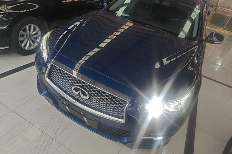 Used Infiniti Q50L 2016 2.0T Enjoyment Edition Guazi used car, China used car export, Used car for sale, Used cars, Cheapest cars for sale