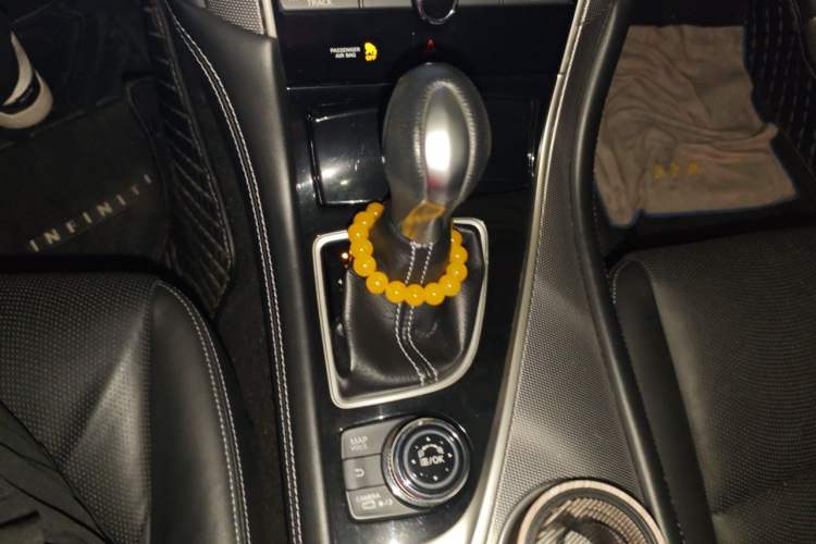 Used Infiniti Q50L 2016 2.0T Ambition Edition Gear Lever