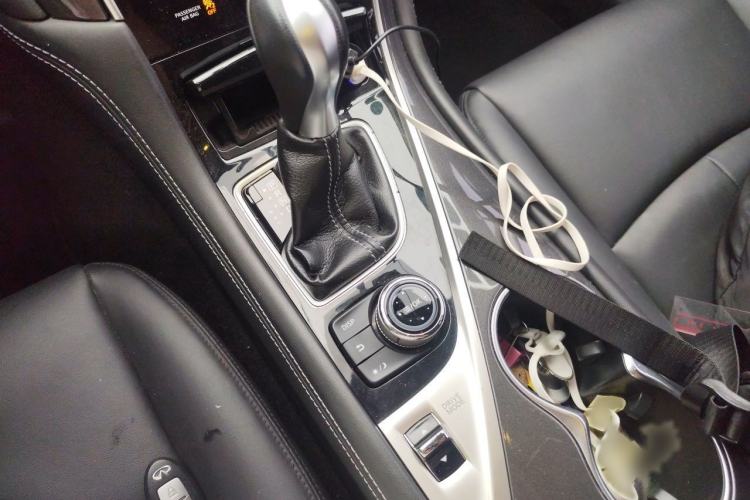 Used Infiniti Q50L 2016 2.0T Comfort Edition Gear Lever