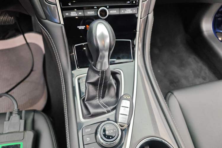 Used Infiniti Q50L 2016 2.0T Comfort Edition Gear Lever