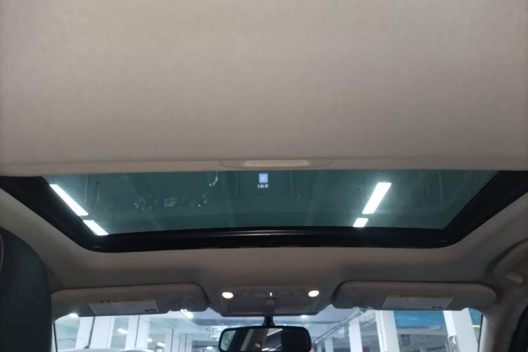 Used Infiniti Q50L 2016 2.0T Enjoyment Edition Headliner