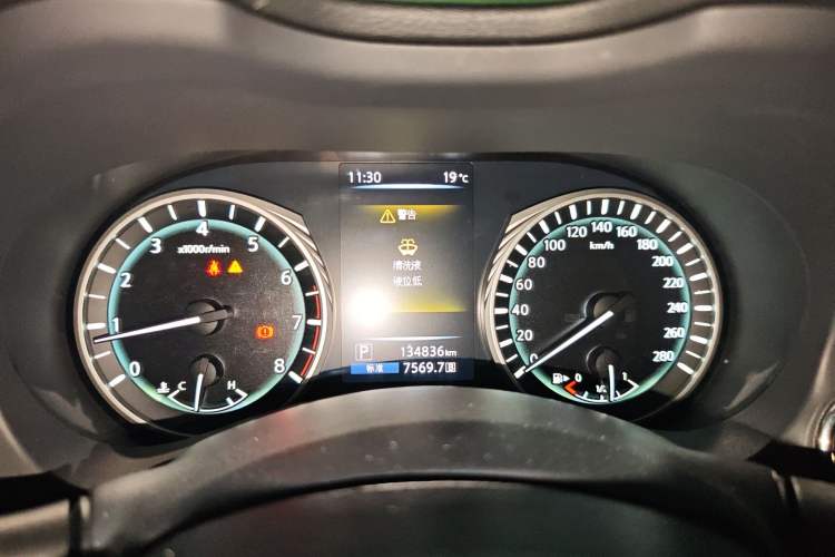 Used Infiniti Q50L 2016 2.0T Enjoyment Edition Instrument Cluster