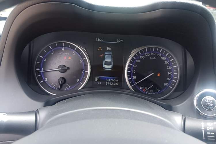 Used Infiniti Q50L 2016 2.0T Enjoyment Edition Instrument Cluster