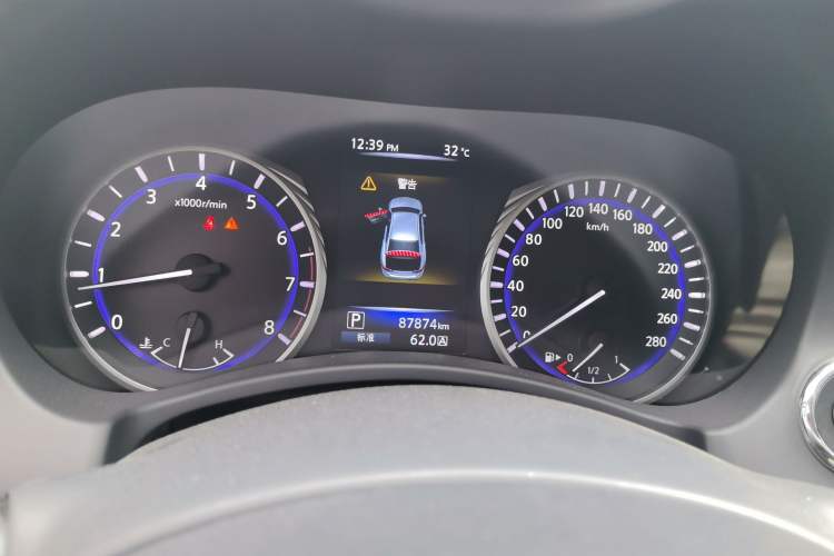 Used Infiniti Q50L 2016 2.0T Enjoyment Edition Instrument Cluster