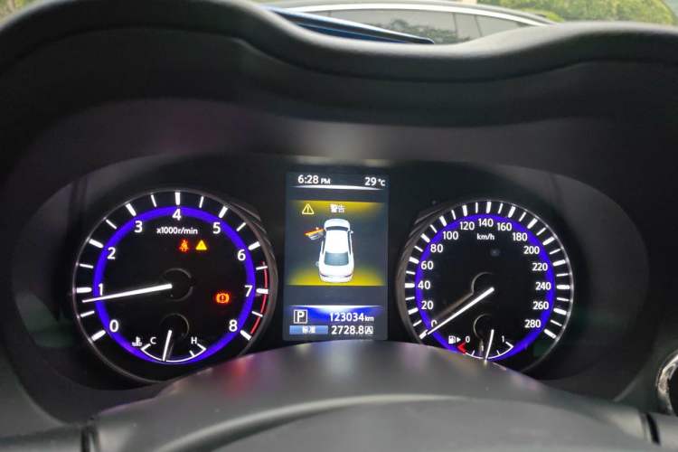 Used Infiniti Q50L 2016 2.0T Enjoyment Edition Instrument Cluster