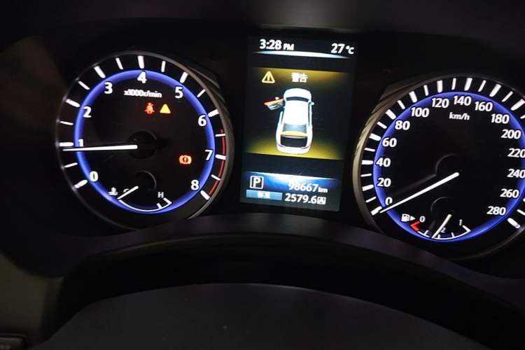 Used Infiniti Q50L 2016 2.0T Enjoyment Edition Instrument Cluster