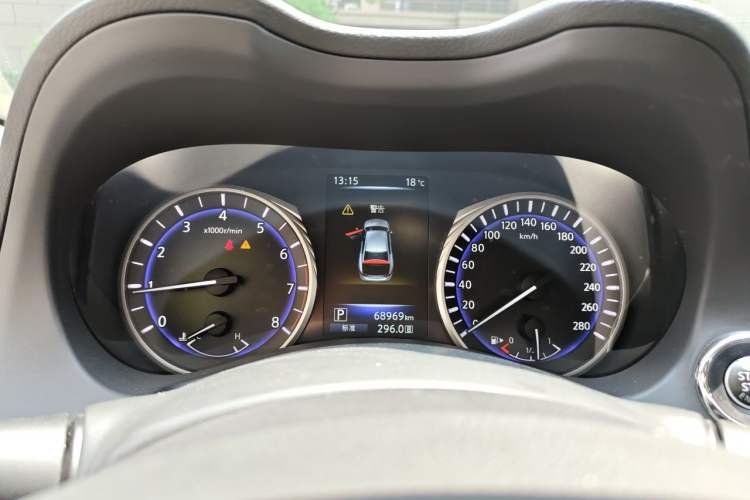 Used Infiniti Q50L 2016 2.0T Comfort Edition Instrument Cluster