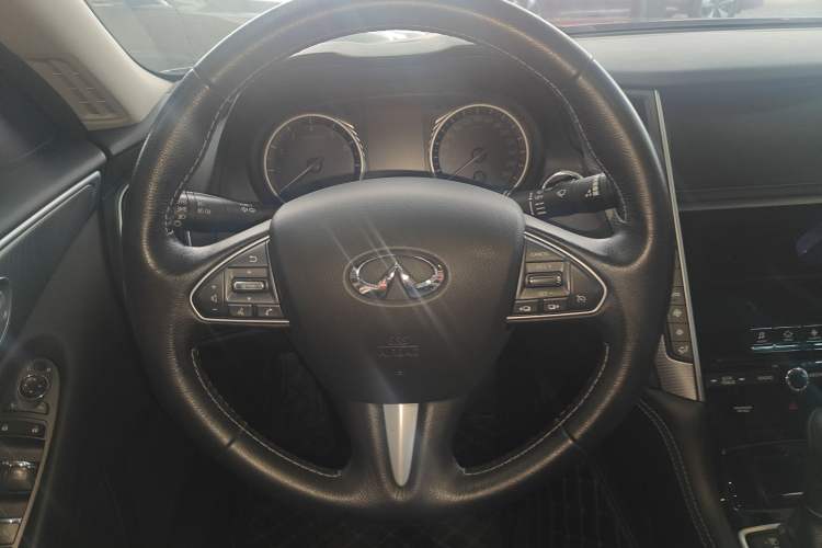 Used Infiniti Q50L 2016 2.0T Enjoyment Edition Interior 1