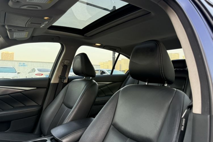 Used Infiniti Q50L 2016 2.0T Enjoyment Edition Interior 12