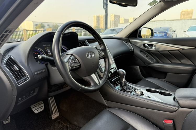 Used Infiniti Q50L 2016 2.0T Enjoyment Edition Interior 2