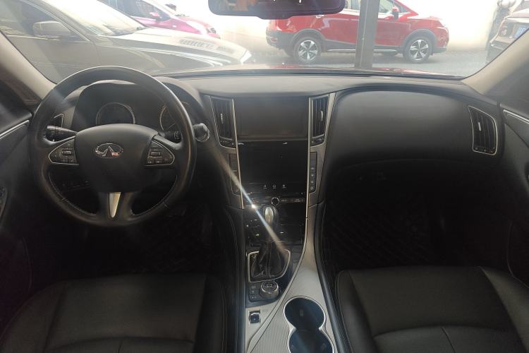 Used Infiniti Q50L 2016 2.0T Enjoyment Edition Interior 2