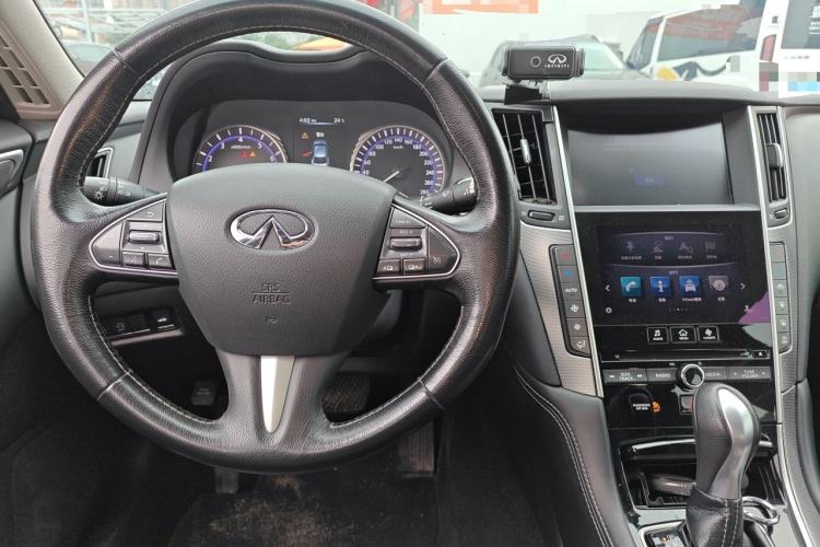 Used Infiniti Q50L 2016 2.0T Enjoyment Edition Interior 2
