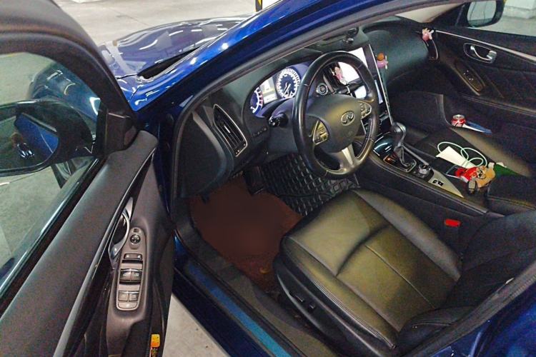 Used Infiniti Q50L 2016 2.0T Comfort Edition Interior 3