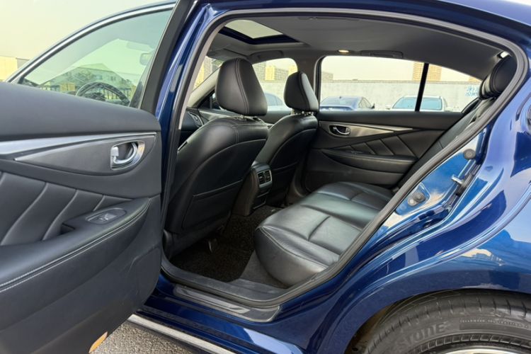Used Infiniti Q50L 2016 2.0T Enjoyment Edition Interior 3