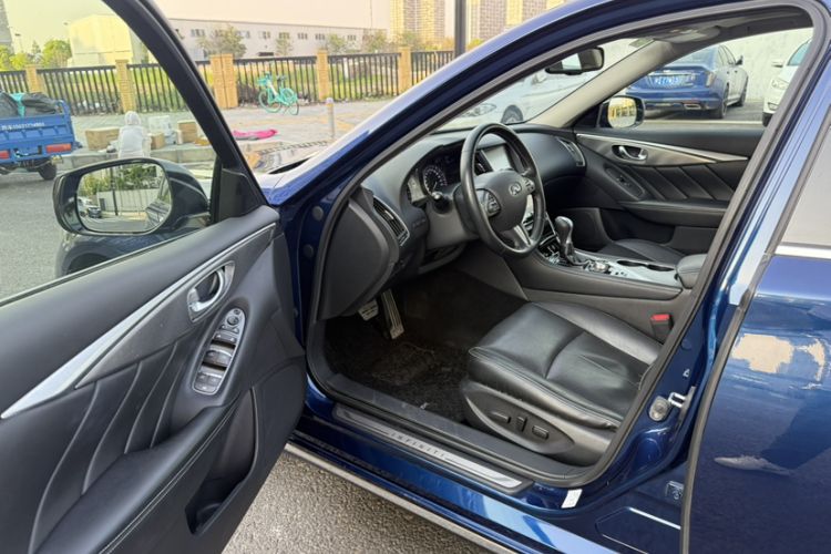 Used Infiniti Q50L 2016 2.0T Enjoyment Edition Interior 5