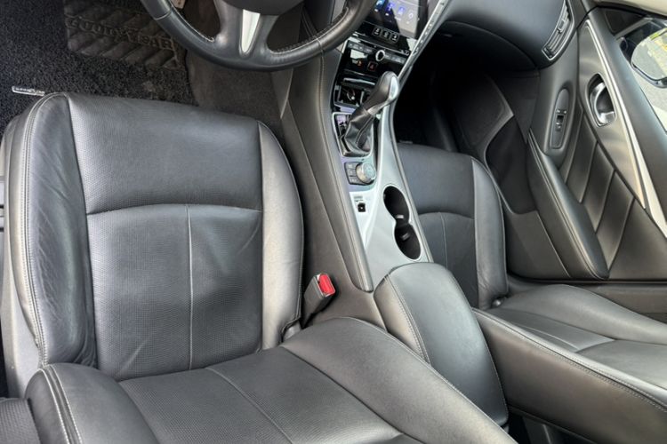 Used Infiniti Q50L 2016 2.0T Enjoyment Edition Interior 7