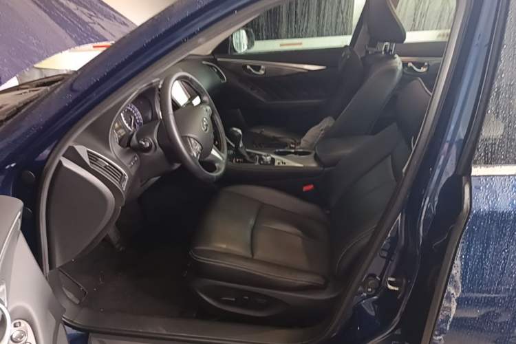 Used Infiniti Q50L 2016 2.0T Ambition Edition Left Front Seat