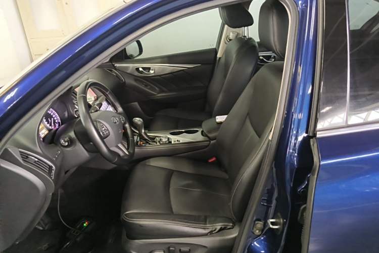 Used Infiniti Q50L 2016 2.0T Ambition Edition Left Front Seat