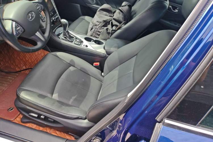 Used Infiniti Q50L 2016 2.0T Enjoyment Edition Left Front Seat