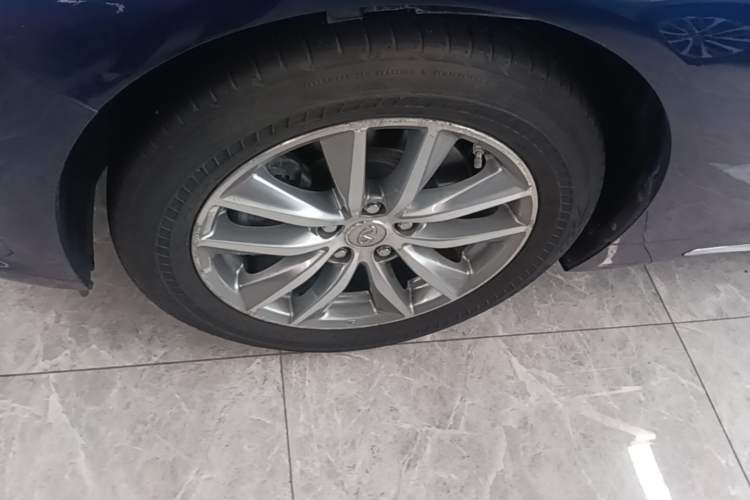 Used Infiniti Q50L 2016 2.0T Enjoyment Edition Left Front Wheel Hub