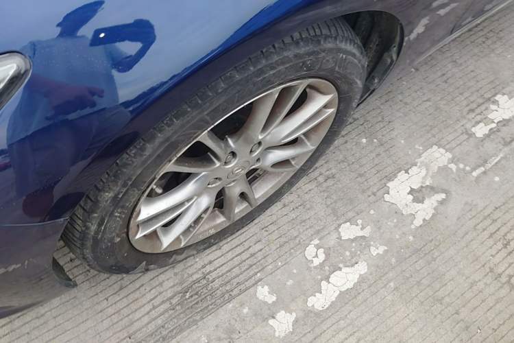 Used Infiniti Q50L 2016 2.0T Ambition Edition Left Front Wheel Hub
