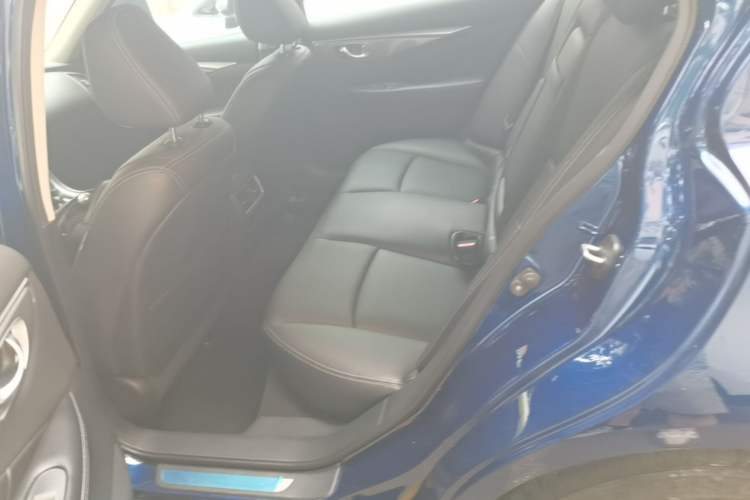 Used Infiniti Q50L 2016 2.0T Enjoyment Edition Left Rear Seat