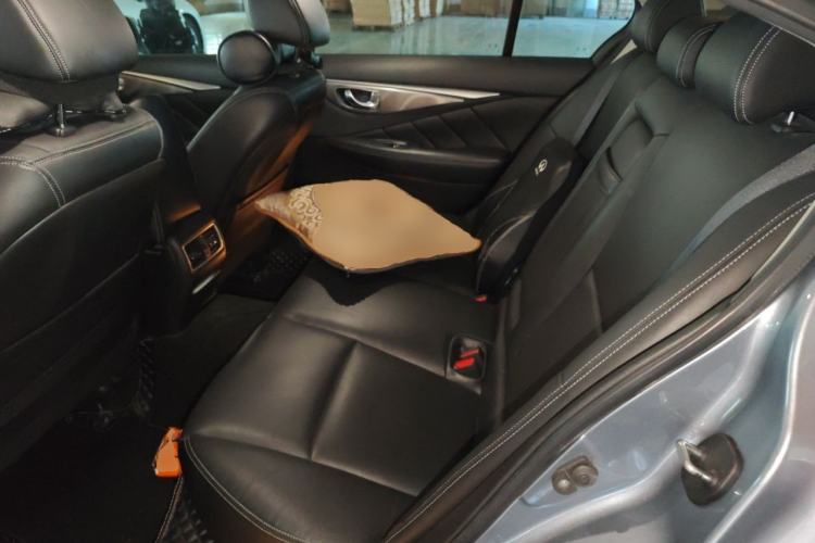Used Infiniti Q50L 2016 2.0T Ambition Edition Left Rear Seat
