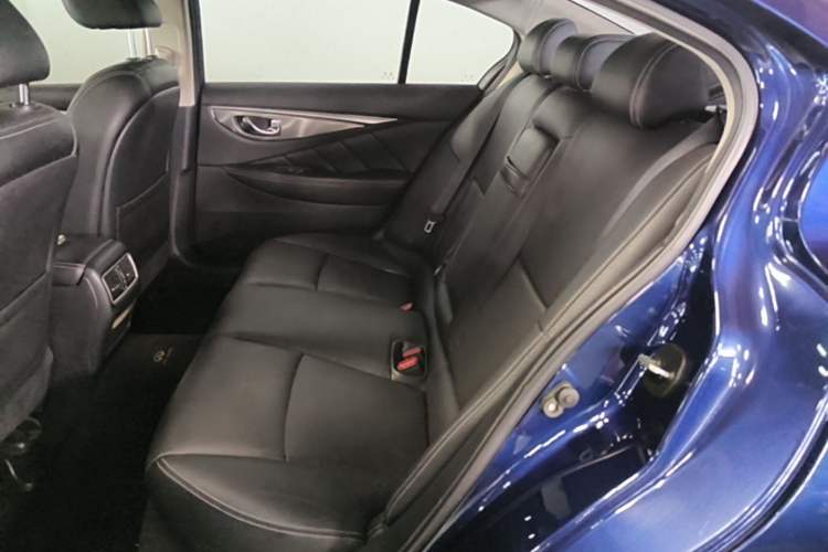 Used Infiniti Q50L 2016 2.0T Ambition Edition Left Rear Seat