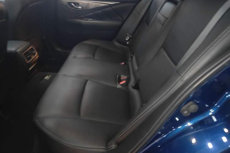 Used Infiniti Q50L 2016 2.0T Enjoyment Edition Left Rear Seat