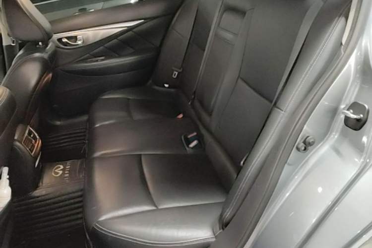 Used Infiniti Q50L 2016 2.0T Enjoyment Edition Left Rear Seat