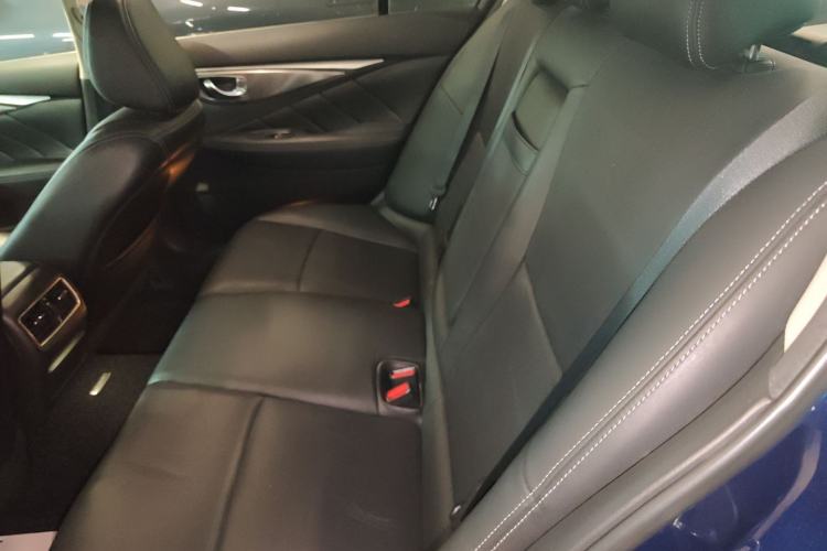 Used Infiniti Q50L 2016 2.0T Ambition Edition Left Rear Seat