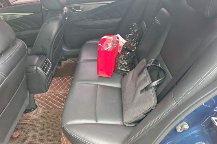 Used Infiniti Q50L 2016 2.0T Ambition Edition Left Rear Seat