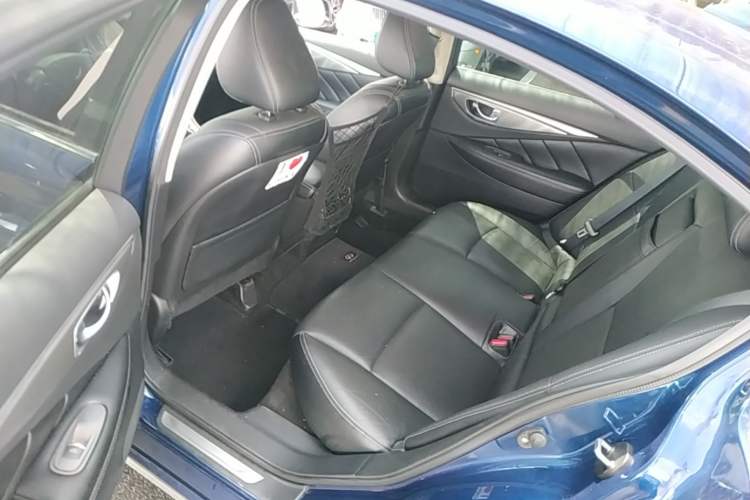 Used Infiniti Q50L 2016 2.0T Ambition Edition Left Rear Seat