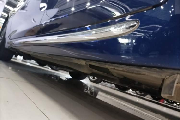Used Infiniti Q50L 2016 2.0T Comfort Edition Left Side Sill