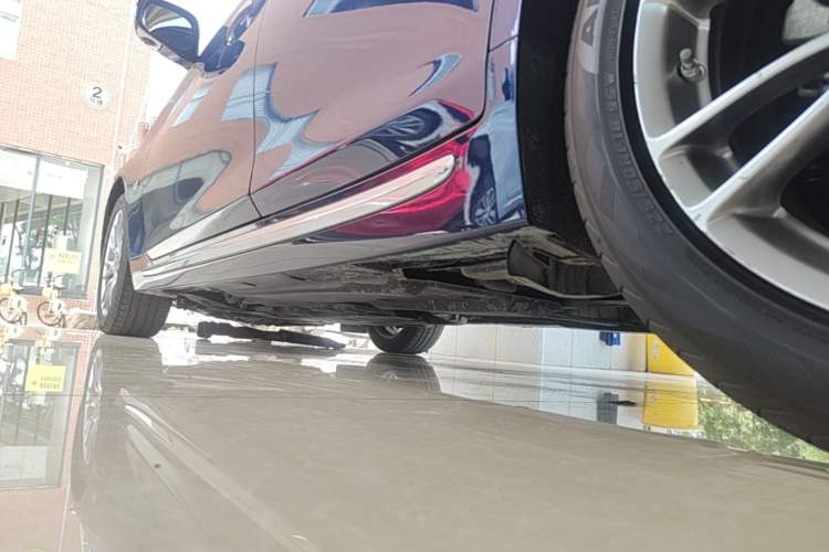Used Infiniti Q50L 2016 2.0T Ambition Edition Left Side Sill